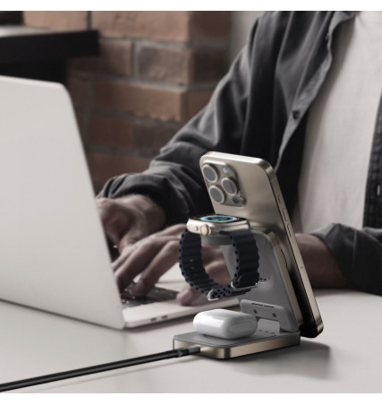 Momax 1-Charge Q.Port 3-in-1 Foldable Qi2 15W Magnetic Wireless Charging Stand