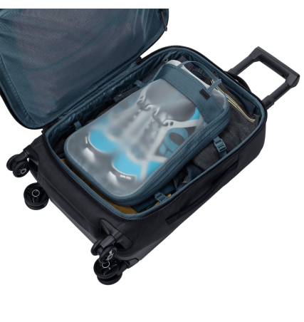 Thule Aion Carry On Spinner 35L