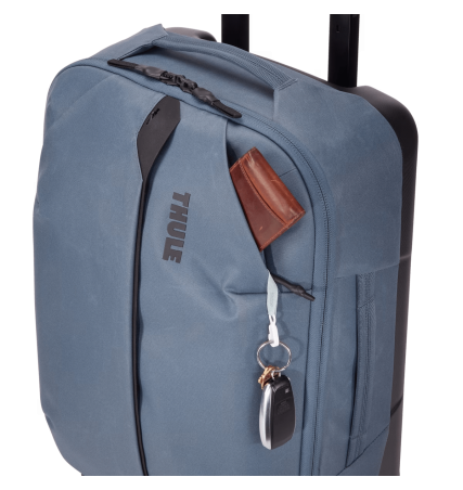 Thule Aion Carry On Spinner 35L